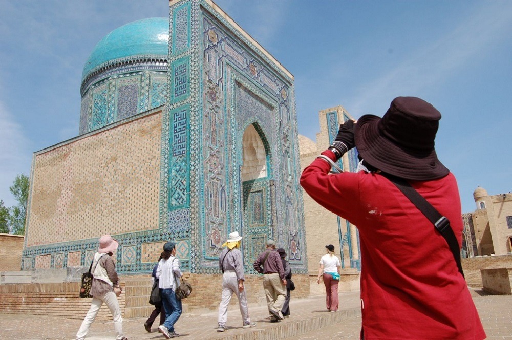 Туристы в Узбекистане