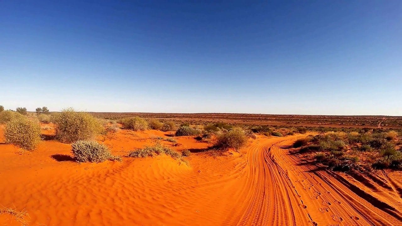 Пустыня гибсона австралия. Пустыня Гибсона в Австралии. Заповедник Танами Дезерт Австралия.