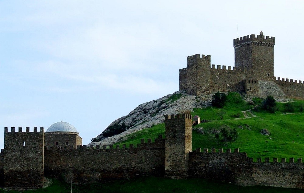 Генузская крепость Крым