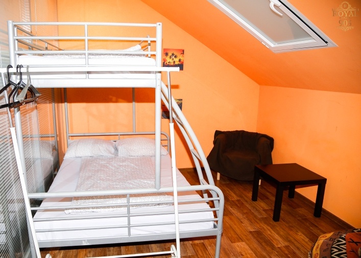 Features of living in modern hostels 2