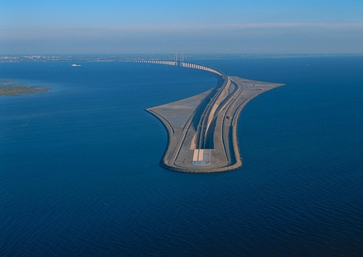 Interesting places in Europe the Øresund Bridge 4