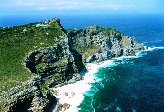 Cape Agulhas and Cape Point the merging of two oceans 4