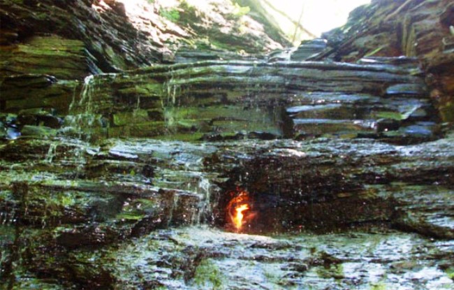 Водопад вечного огня в Буффало 2
