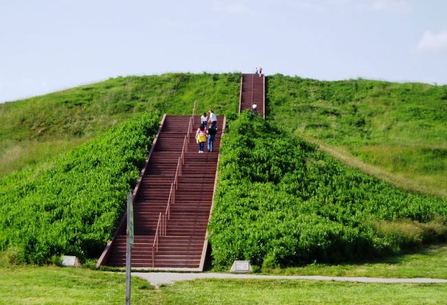 Kakohii mounds 2
