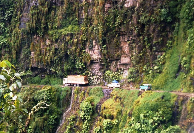 Road deaths in Bolivia is a huge slope North Yungas Road 5