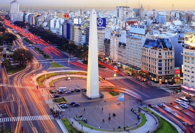 Street July 9 in Buenos Aires the widest street in the world 5