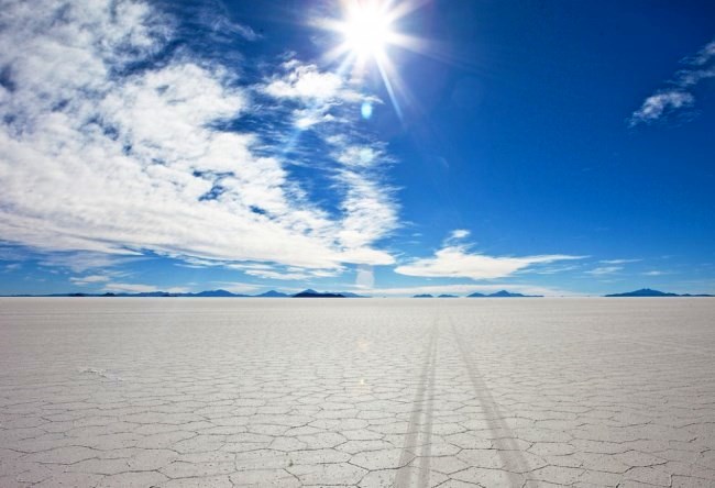 Salty desert Salar de Uyuni 3