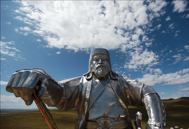 Statue of Genghis Khan near Ulaanbaatar 3