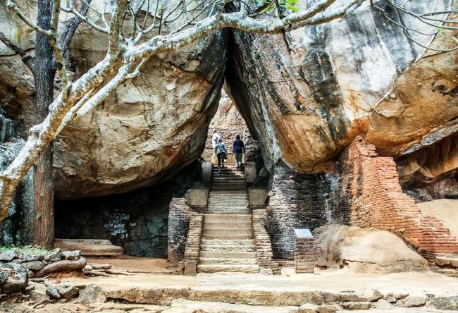 Sigiriya is an ancient city in Sri Lanka 4