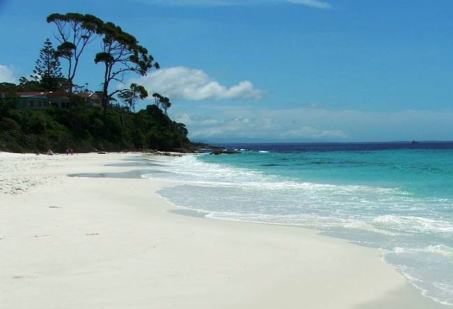 Пляж с самым белым песком в мире 3