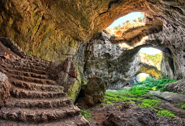 Карстовая пещера Девяташка в Болгарии 3 1516.ев