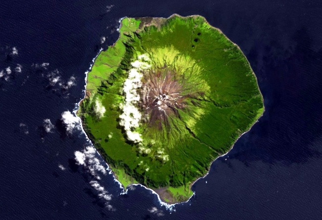 The archipelago of Tristan da Cunha. Aircraft cant sit there 2