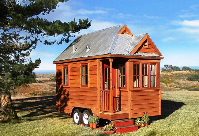 The tiny house in New Haven 4