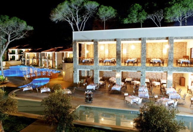 Топ-10 крутых бассейнов в отелях Турции 3