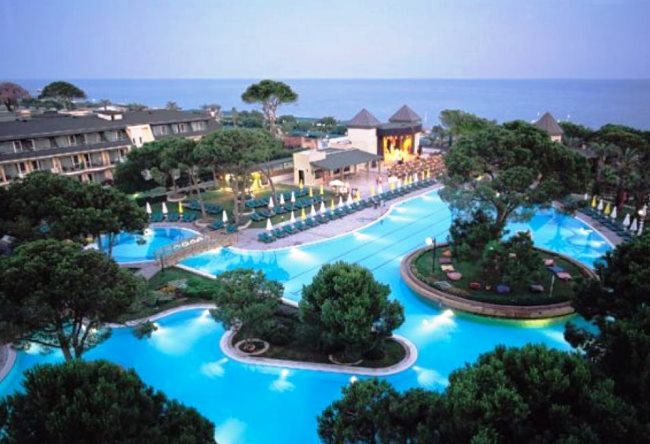 Топ-10 крутых бассейнов в отелях Турции 8