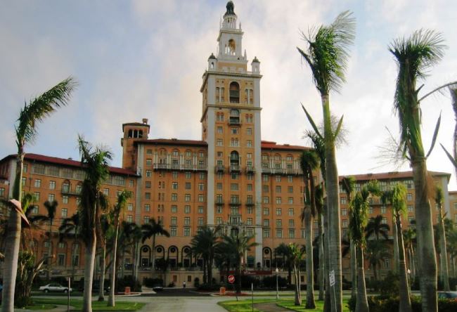 Топ-10 лучших отелей в Майами для проведения свадебных церемоний 1