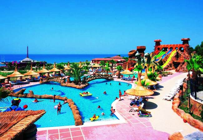 Топ-10 лучших отелей Турции с аквапарками 9