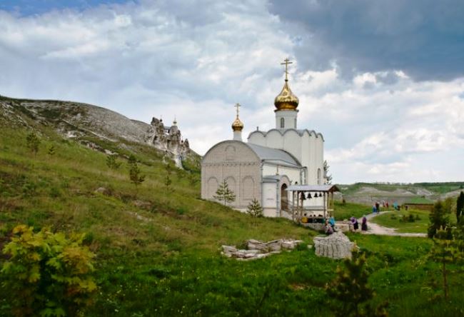 Свято-Спасский монастырь в Костомарово 5