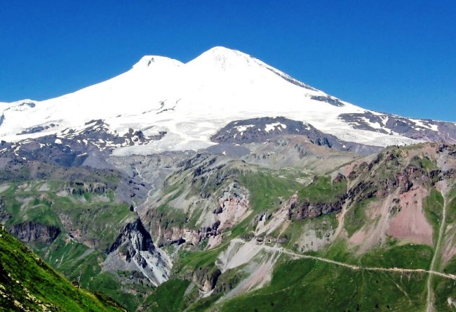 Самая высокая вершина Европы  слоистый вулкан Эльбрус 5