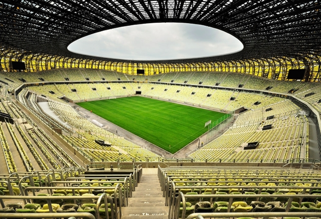 Высококлассный стадион в Гданьске 2