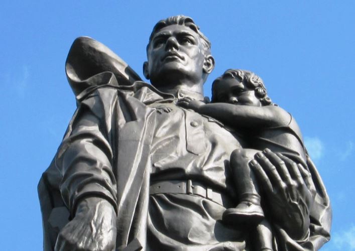 Памятник советскому солдату 2