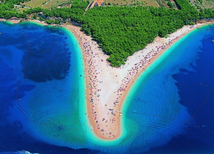 Популярный отдых в Европе Хорватия пляж Золотой Рог 3
