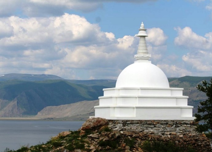 Российская Азия буддийская святыня острова Огой 4