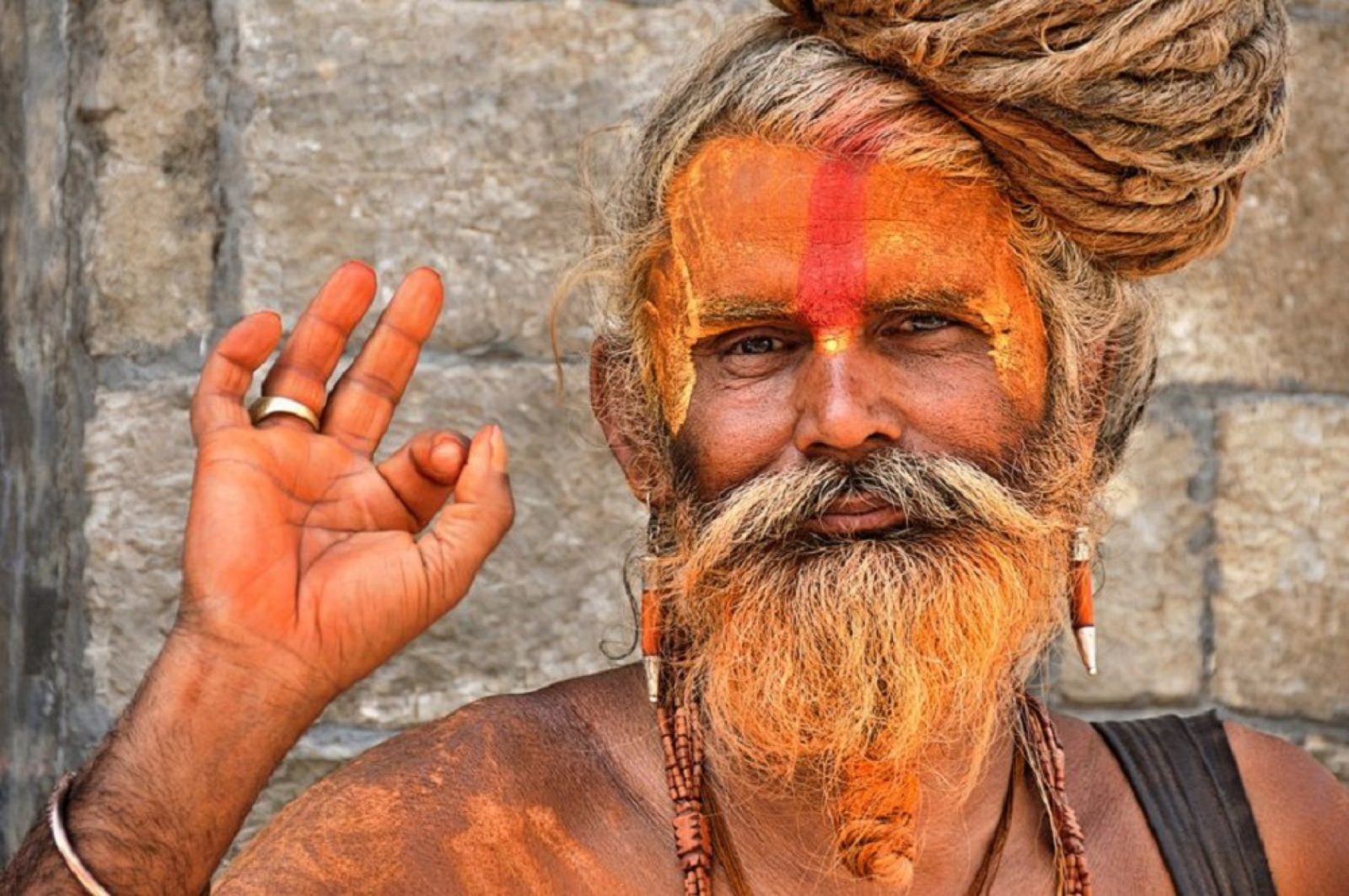 Человек брахман. Брахманы в Индии. Индийские йоги. Индийский мудрец.